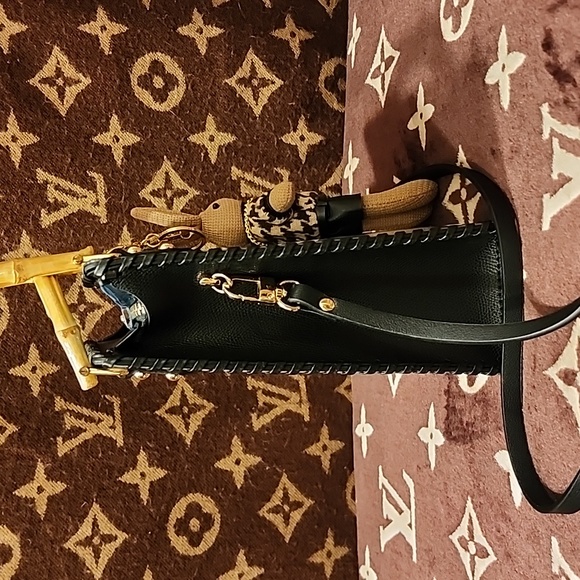 ποΈ GUCCI Shopping Bag + DIY Kit = Fashionable Crossbody Pocketbook ππ - Picture 3 of 15